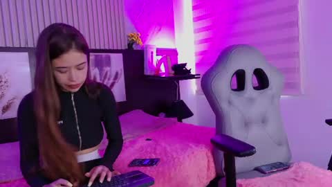 lara_as online show from 24, 6, 2026