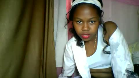 lara_belle online show from 10, 5, 2026