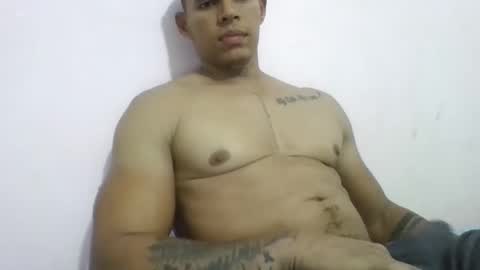 latinoxxl22cm online show from 19, 2, 2025