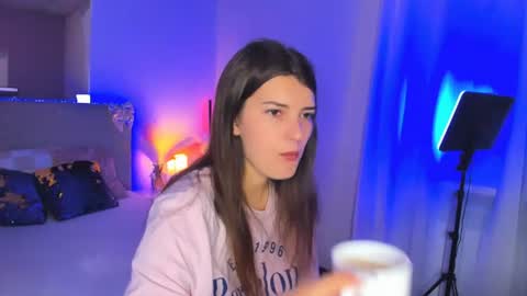 Laura online show from 11, 6, 2026