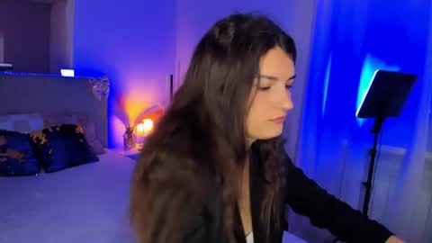 Laura online show from 13, 6, 2026