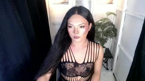 laurasaintxxx online show from 1, 7, 2026