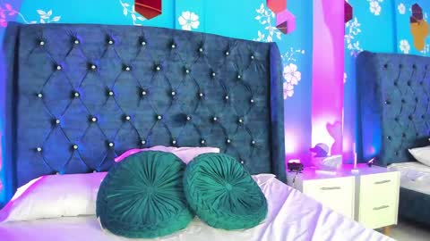 Snapshot of laurasmith_1 chatting on 9, 5, 2026 Laura online show from 9, 5, 2026