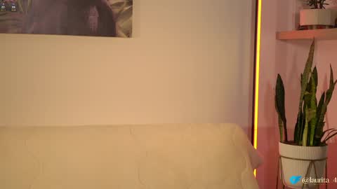 laurita_4 online show from 4, 6, 2026