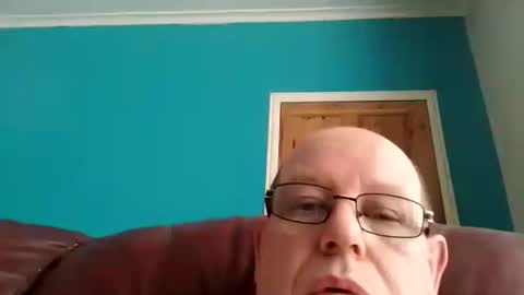 leatherpants68 online show from 27, 5, 2026