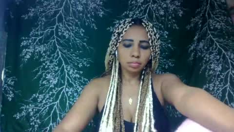 Snapshot of leatianaa chatting on 23, 6, 2026 leatianaa online show from 23, 6, 2026