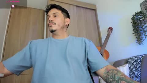 Alejandro online show from 17, 6, 2026
