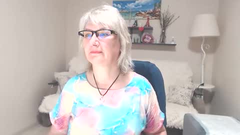 Leila Kinky online show from 11, 6, 2026