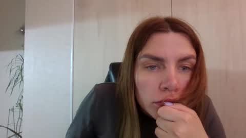 Snapshot of lena6122000 chatting on 30, 5, 2026 lena6122000 online show from 30, 5, 2026