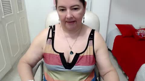 leonela   online show from 15, 6, 2026