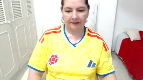 leonela   online show from 18, 6, 2026