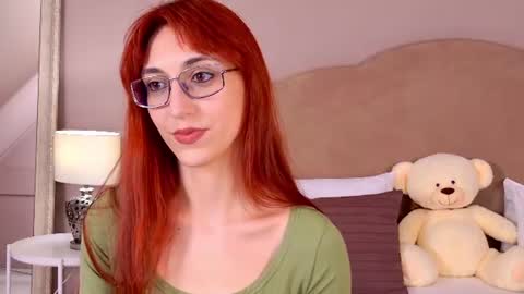 Snapshot of leyaatwood chatting on 23, 6, 2026 leyaatwood online show from 23, 6, 2026