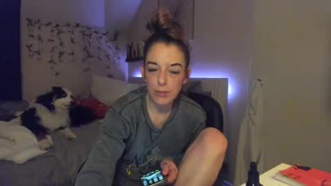Hornystonerchick online show from 21, 2, 2025