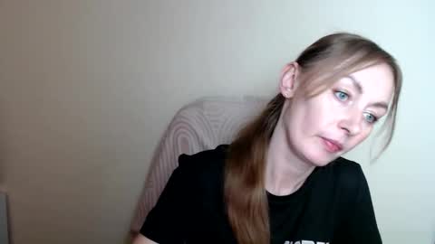 Lia online show from 6, 6, 2026