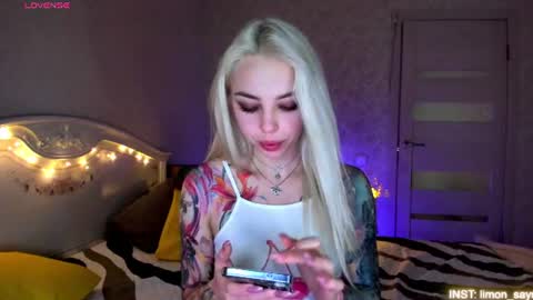 LilliMoore online show from 20, 6, 2026