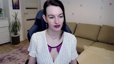lilliyves online show from 31, 5, 2026