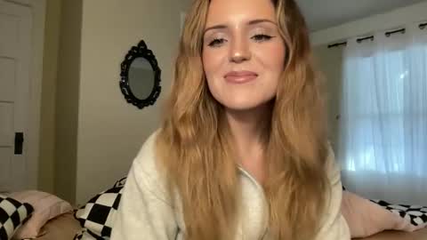 Snapshot of lilly_adams88 chatting on 8, 6, 2026 lilly_adams88 online show from 8, 6, 2026