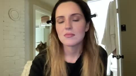 Snapshot of lilly_adams88 chatting on 18, 6, 2026 lilly_adams88 online show from 18, 6, 2026