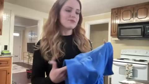 Snapshot of lilly_adams88 chatting on 19, 6, 2026 lilly_adams88 online show from 19, 6, 2026