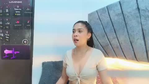 Snapshot of lily_meghan chatting on 9, 6, 2026 LILY MEGHAN online show from 9, 6, 2026