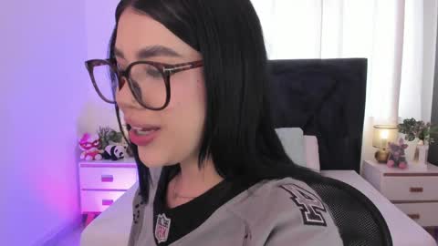 LilyWoodz online show from 2, 6, 2026