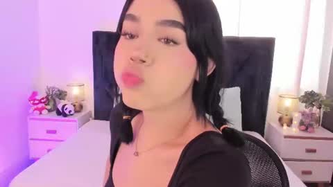 LilyWoodz online show from 13, 6, 2026