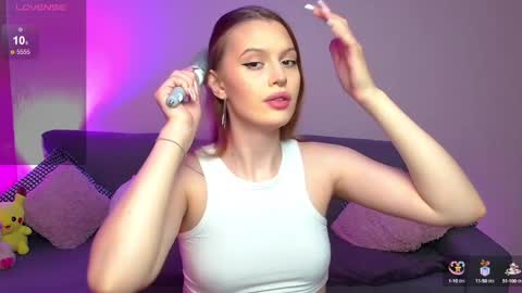 lina_bush online show from 9, 3, 2025