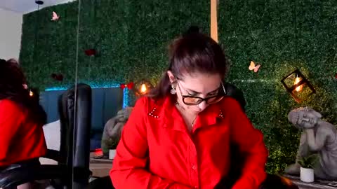Lina  online show from 19, 6, 2026