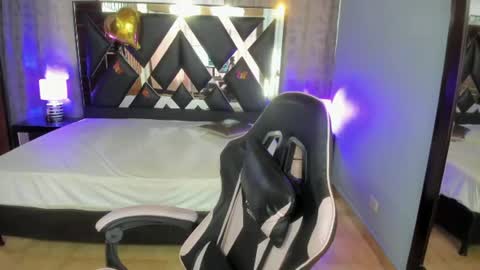 Snapshot of linda4petite chatting on 15, 6, 2026 Linda online show from 15, 6, 2026