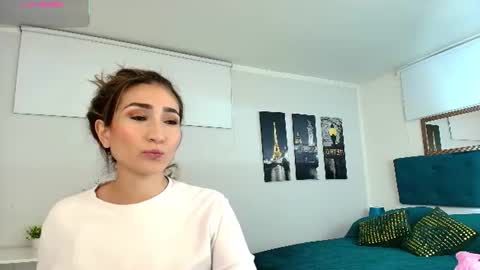 Maria Paula online show from 15, 6, 2026