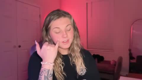 Lindseyluxe online show from 9, 7, 2026