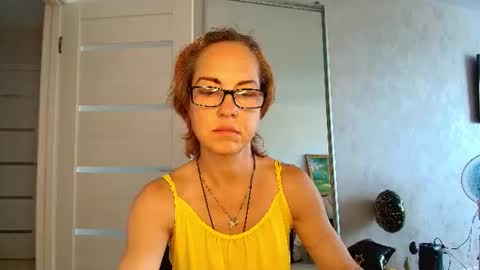 Liora Weiss online show from 23, 6, 2026