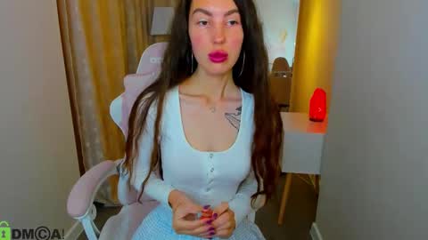 Lira revery online show from 24, 11, 2025