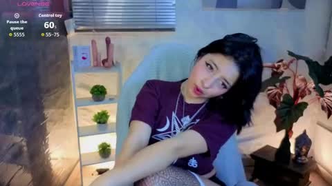 lisa dolly nyx online show from 13, 5, 2026
