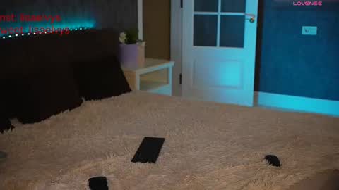 lisa_elfy online show from 23, 6, 2026