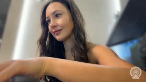 lisandriaaa online show from 30, 5, 2026