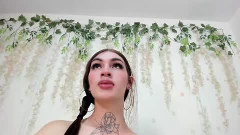 Liz Luna online show from 12, 6, 2026