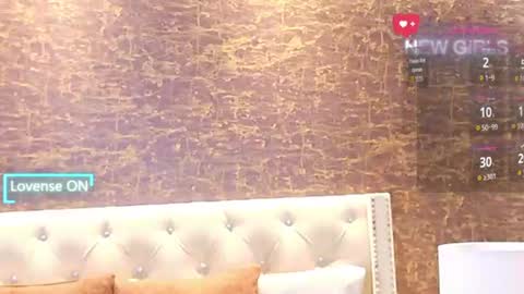  LOANA  online show from 15, 6, 2026