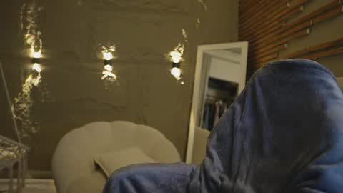 logan_varela online show from 7, 6, 2026