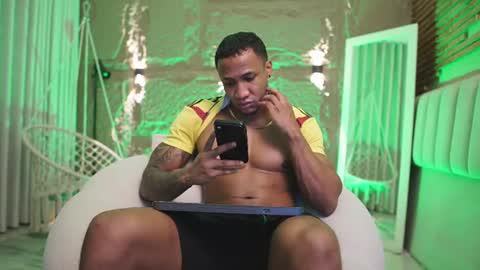 logan_varela online show from 17, 6, 2026