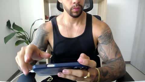 Logan Wolfp online show from 1, 6, 2026