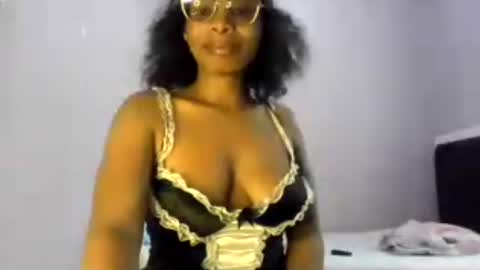 Lola Coco online show from 6, 7, 2026