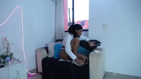 lola_lustrum online show from 23, 7, 2026