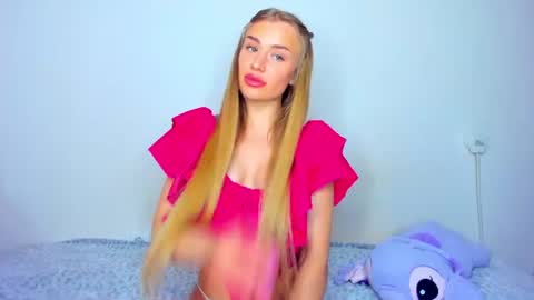 lolabani675452 online show from 18, 6, 2026