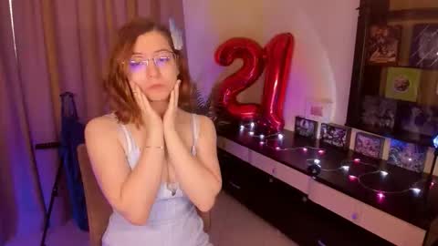 Snapshot of lolaenergy chatting on 31, 5, 2026 LolaEnergy online show from 31, 5, 2026