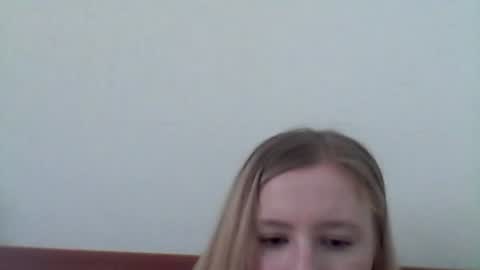 lolaglamour_ online show from 27, 6, 2026