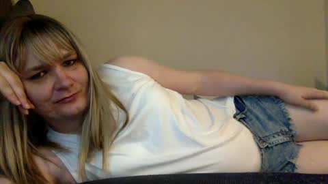 Snapshot of lolaherehi chatting on 13, 6, 2026 LolaJackson online show from 13, 6, 2026