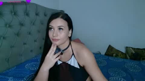 Snapshot of lollipoptease chatting on 12, 6, 2026 Sweet Jazmin online show from 12, 6, 2026