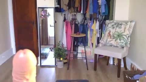 Snapshot of longlegstammy chatting on 24, 5, 2026 Cutenurse91 online show from 24, 5, 2026