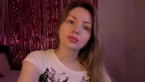 Lora online show from 14, 5, 2026